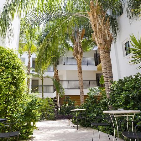 Alecos Hotel Apartments Пафос Екстер'єр фото