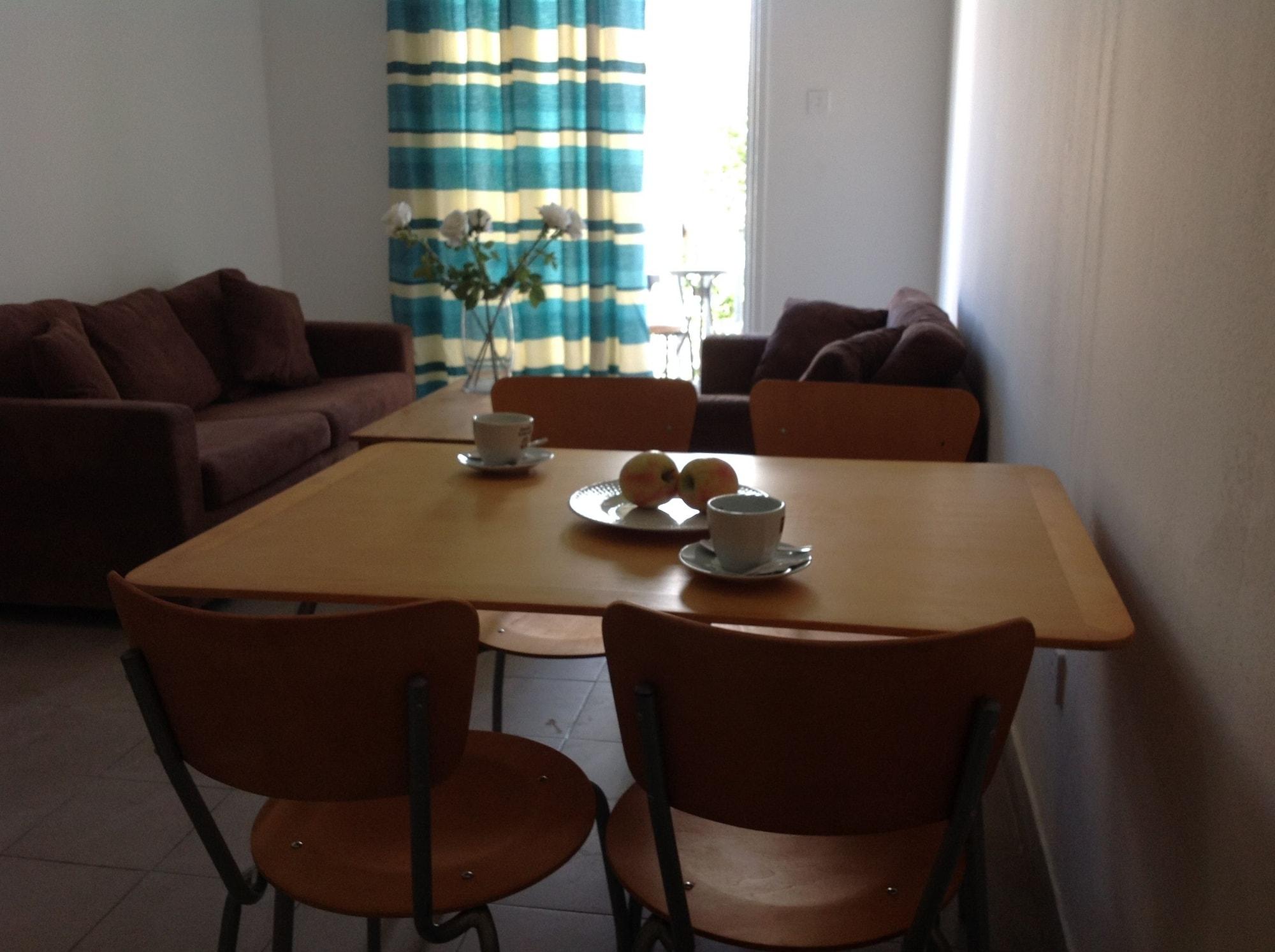 Alecos Hotel Apartments Пафос Екстер'єр фото