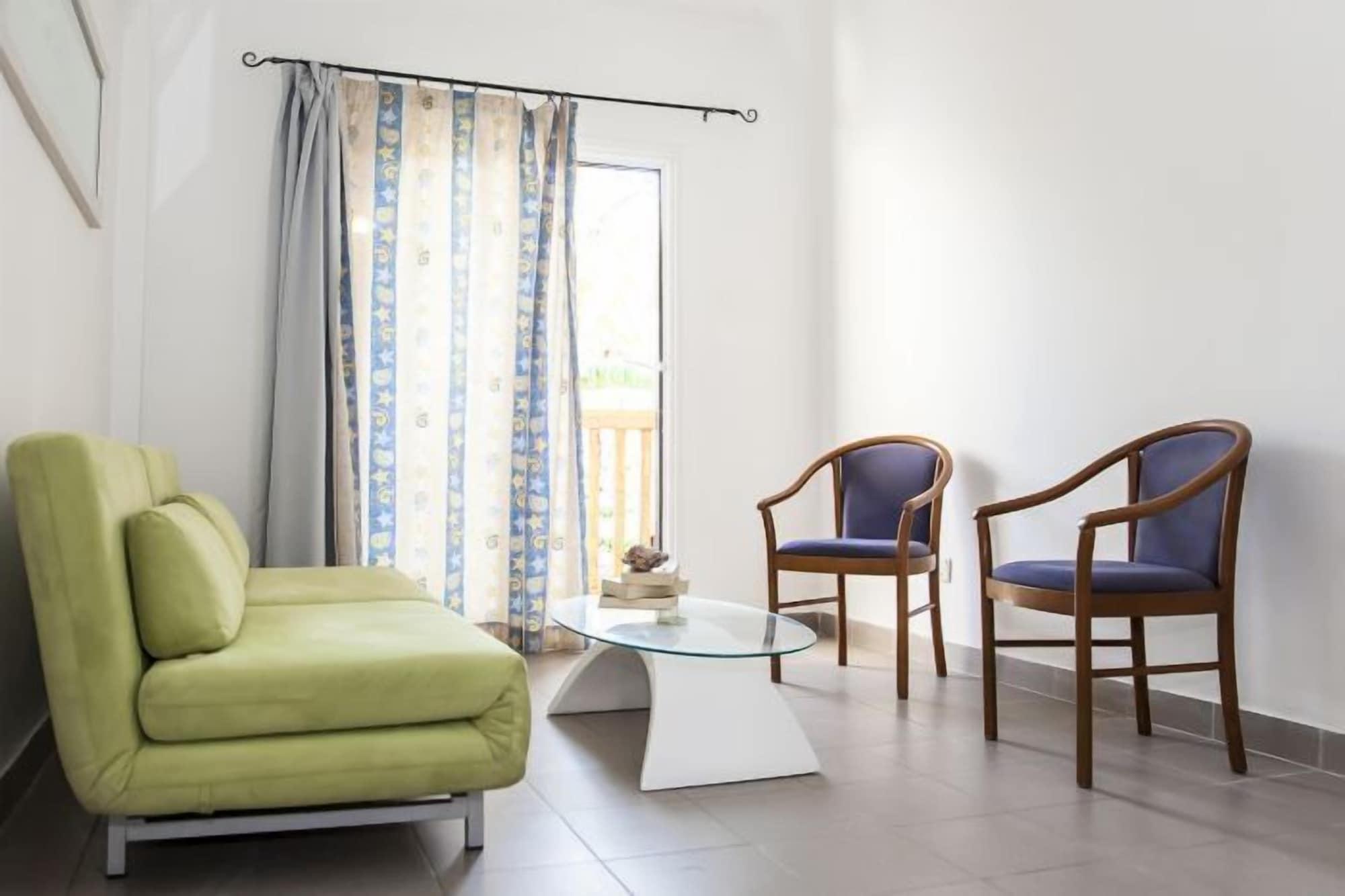 Alecos Hotel Apartments Пафос Екстер'єр фото
