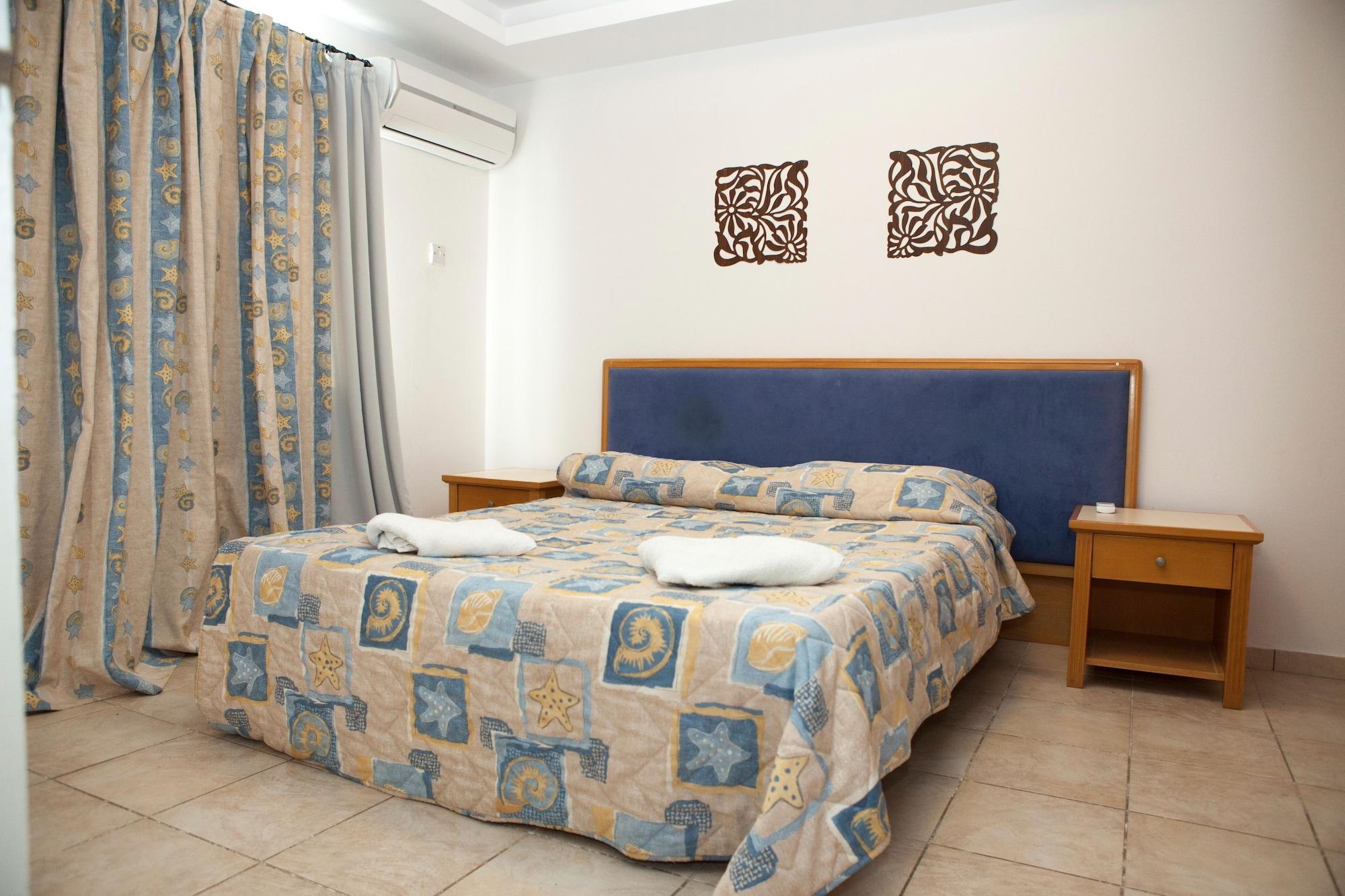 Alecos Hotel Apartments Пафос Екстер'єр фото