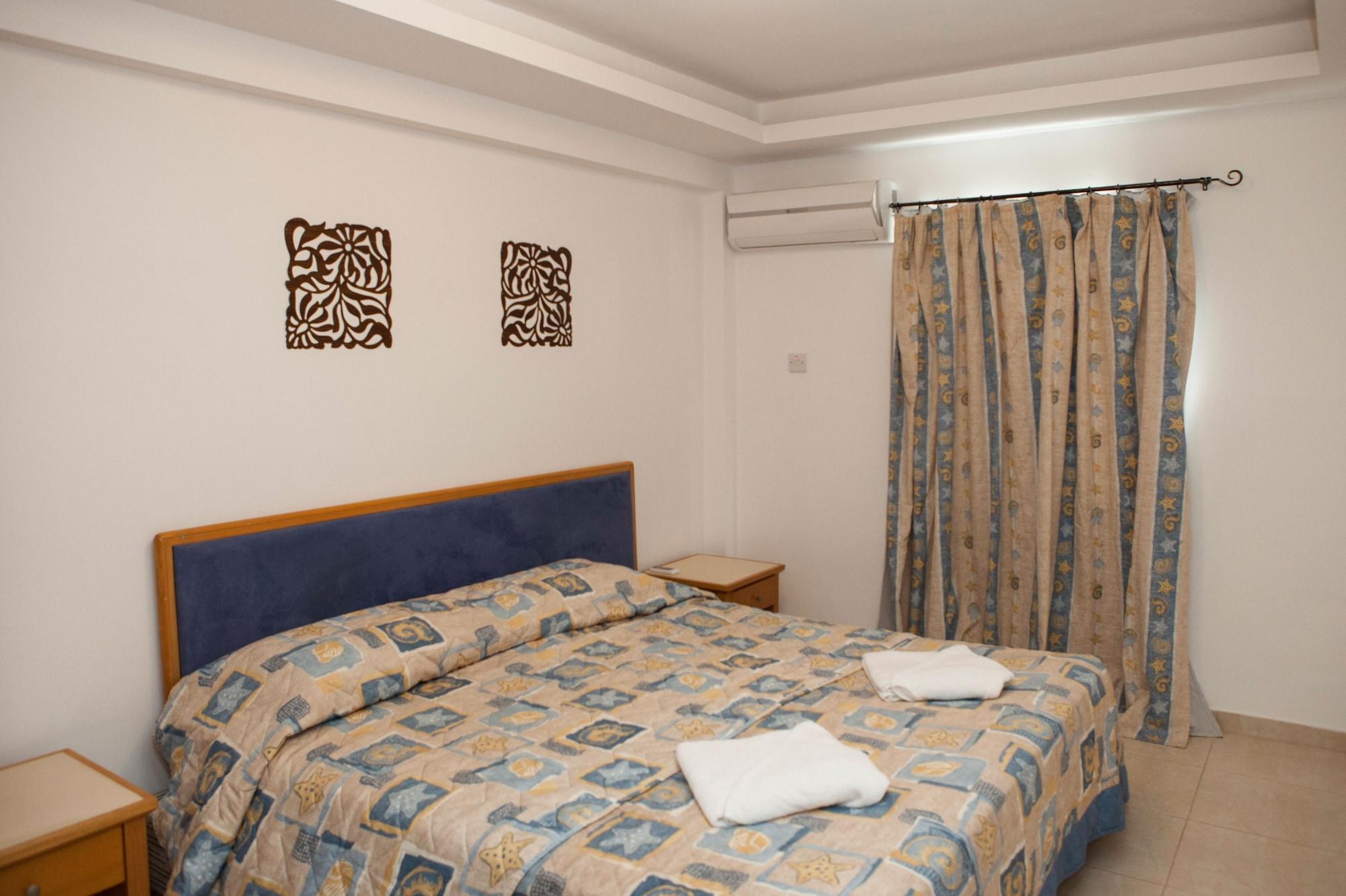 Alecos Hotel Apartments Пафос Екстер'єр фото