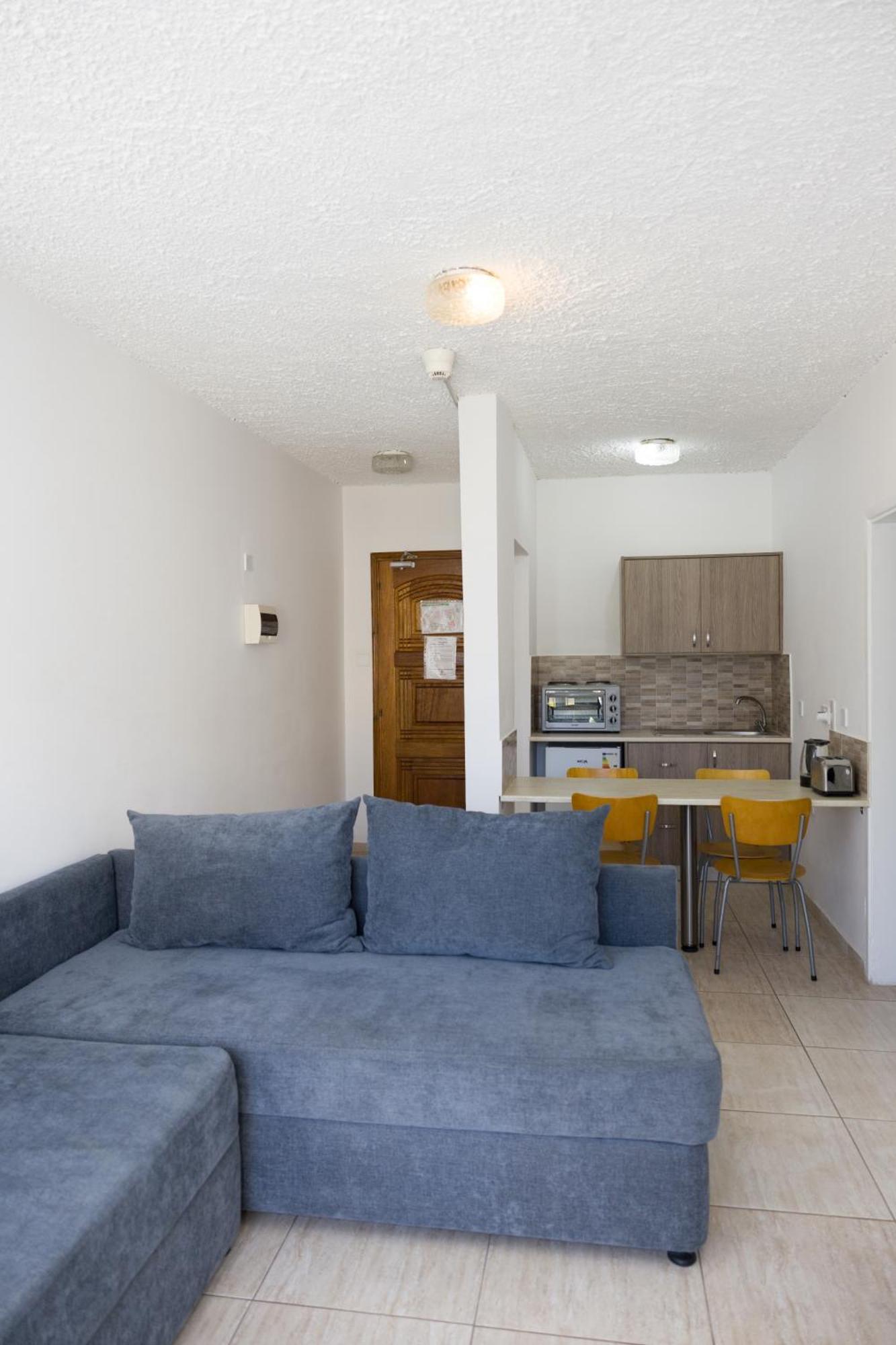 Alecos Hotel Apartments Пафос Екстер'єр фото